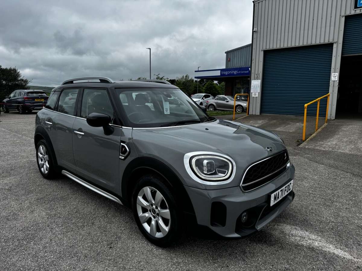 Check out this Mini Countryman 2021 Petrol Manual
