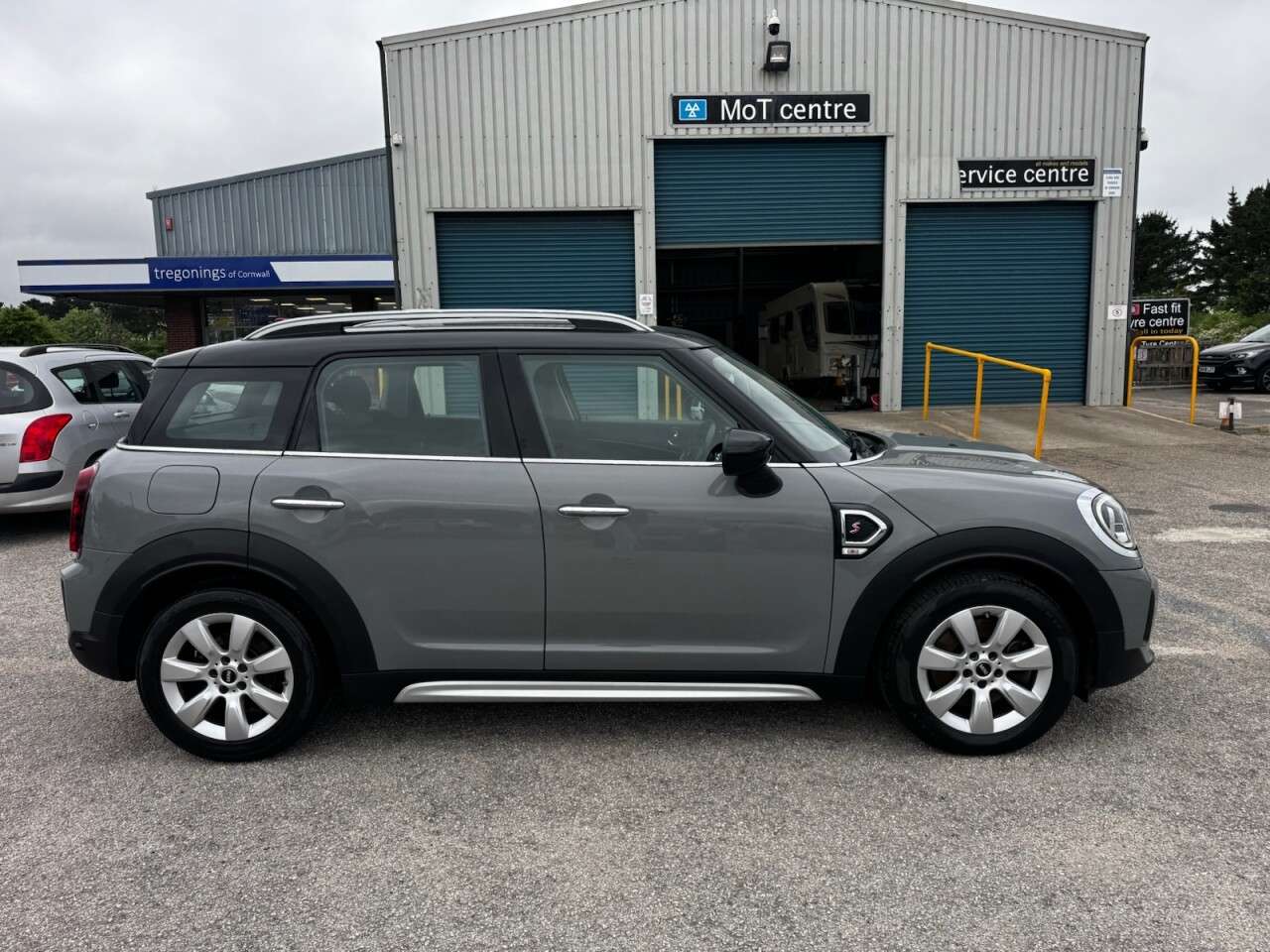 A 2021 MINI COUNTRYMAN 2.0 Cooper S Classic SUV 5dr Petrol Manual Euro 6 (s/s) (178 ps) A 2021 MINI COUNTRYMAN 2.0 Cooper S Classic SUV 5dr Petrol Manual Euro 6 (s/s) (178 ps)