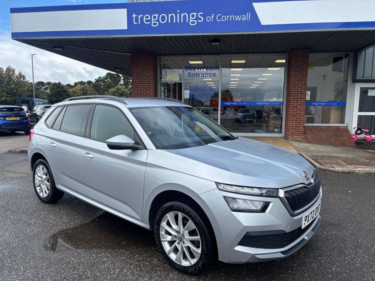 A 2023 SKODA KAMIQ 1.0 TSI SE Drive SUV 5dr Petrol Manual Euro 6 (s/s) (95 ps) A 2023 SKODA KAMIQ 1.0 TSI SE Drive SUV 5dr Petrol Manual Euro 6 (s/s) (95 ps)