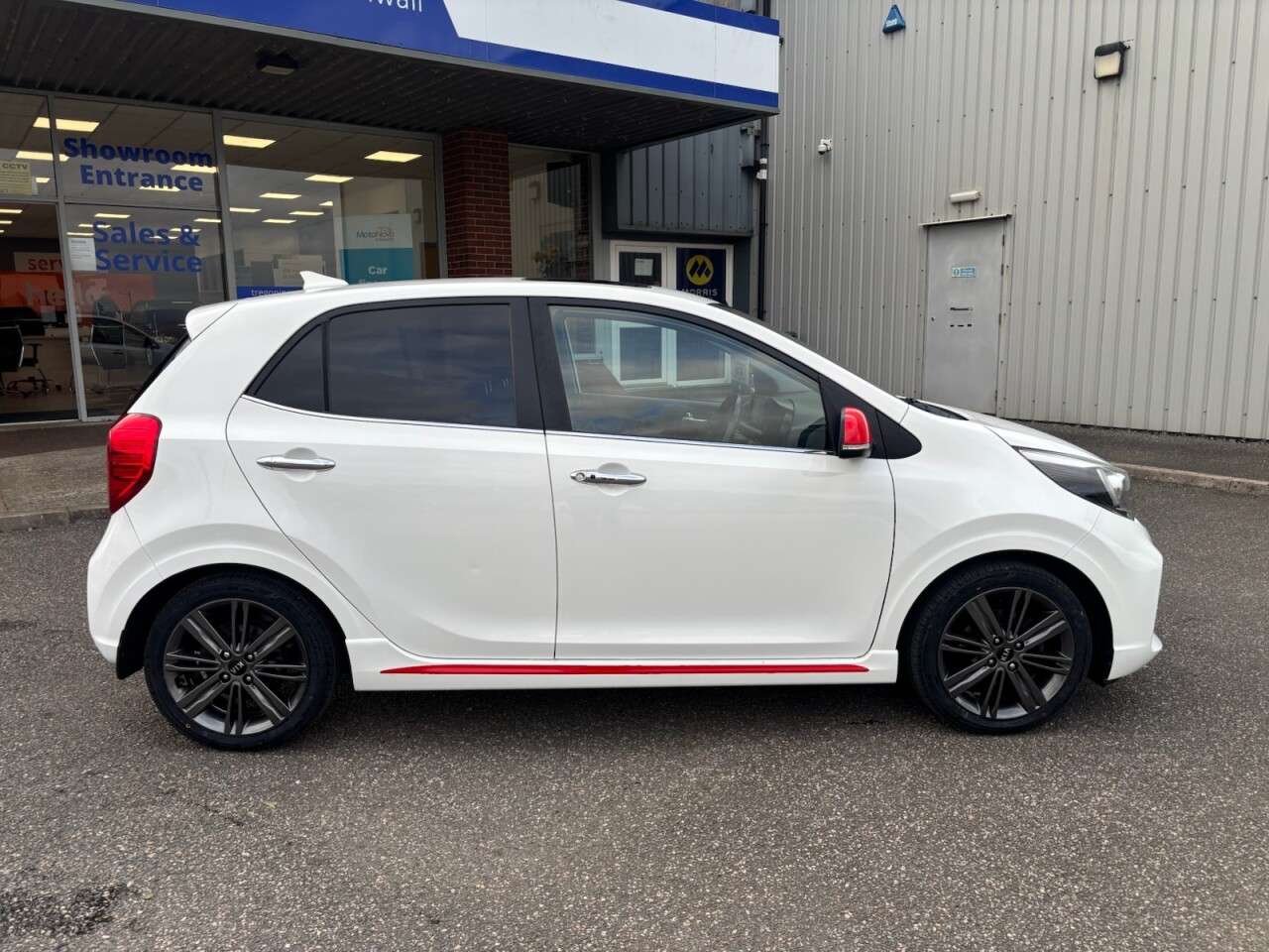 A 2017 KIA PICANTO 1.25 GT-Line S Hatchback 5dr Petrol Manual Euro 6 (83 bhp) A 2017 KIA PICANTO 1.25 GT-Line S Hatchback 5dr Petrol Manual Euro 6 (83 bhp)