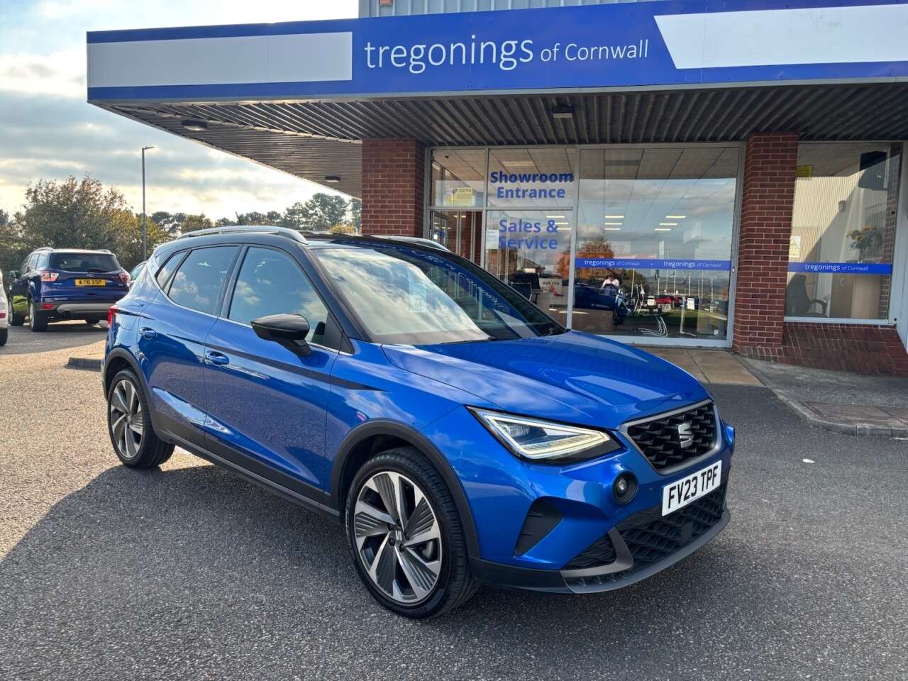 A 2023 SEAT ARONA 1.0 TSI FR Sport SUV 5dr Petrol DSG Euro 6 (s/s) (110 ps) A 2023 SEAT ARONA 1.0 TSI FR Sport SUV 5dr Petrol DSG Euro 6 (s/s) (110 ps)