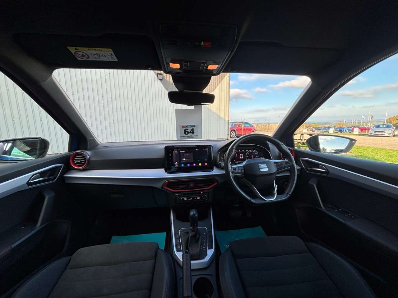 A 2023 SEAT ARONA 1.0 TSI FR Sport SUV 5dr Petrol DSG Euro 6 (s/s) (110 ps) A 2023 SEAT ARONA 1.0 TSI FR Sport SUV 5dr Petrol DSG Euro 6 (s/s) (110 ps)