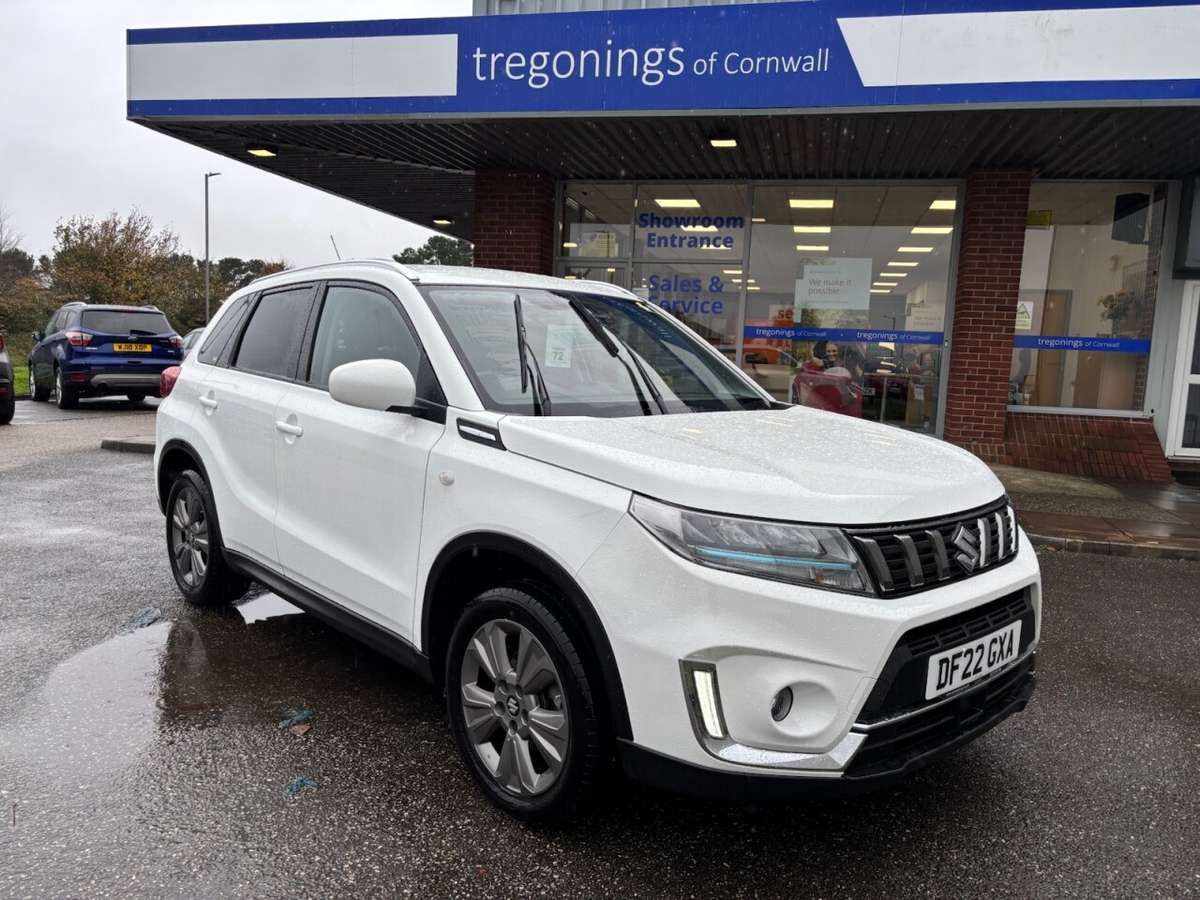 Check out this Suzuki Vitara 2022 Hybrid Electric Manual