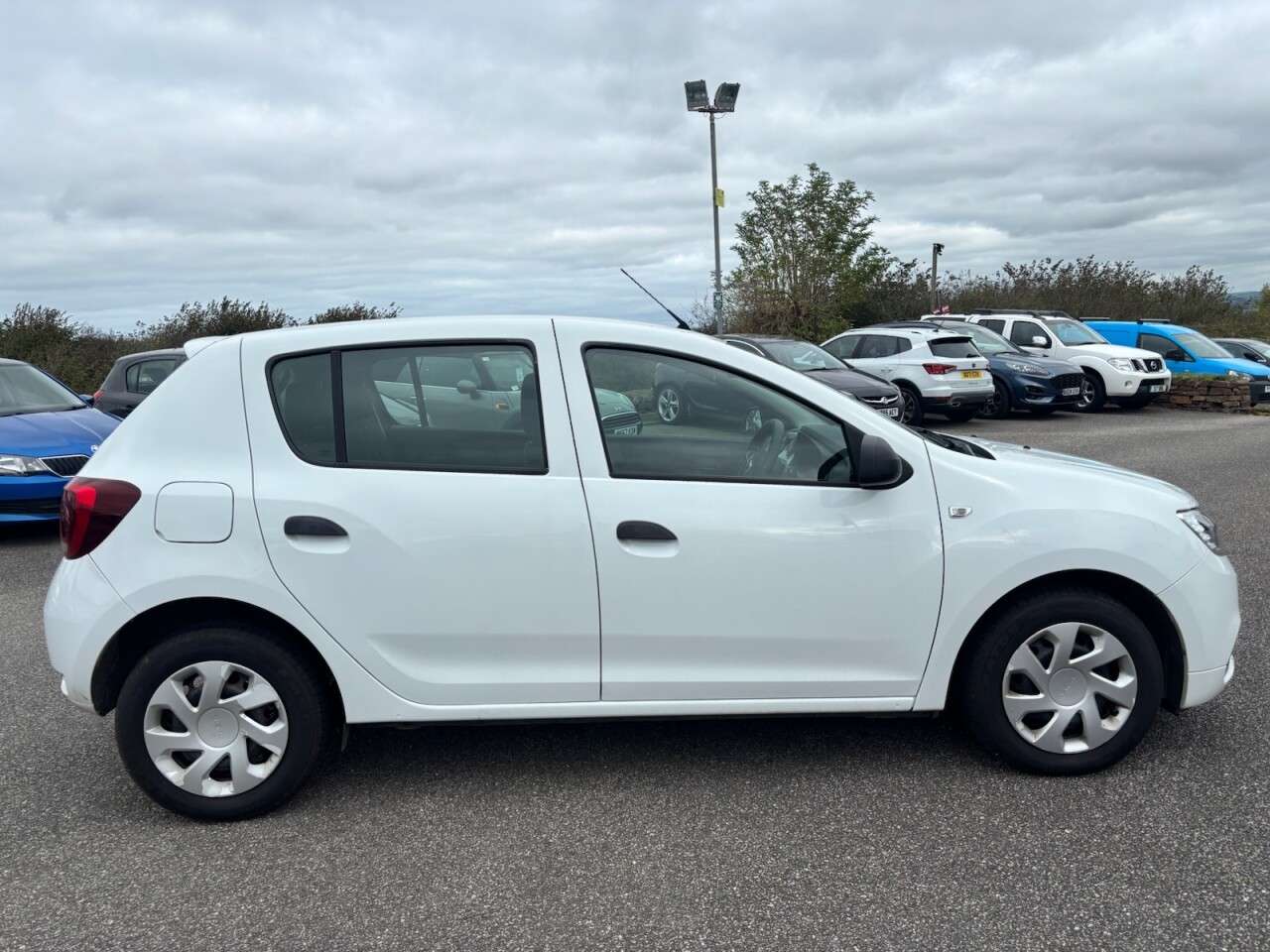 A 2017 DACIA SANDERO 1.0 SCe Ambiance Hatchback 5dr Petrol Manual Euro 6 (75 ps) A 2017 DACIA SANDERO 1.0 SCe Ambiance Hatchback 5dr Petrol Manual Euro 6 (75 ps)