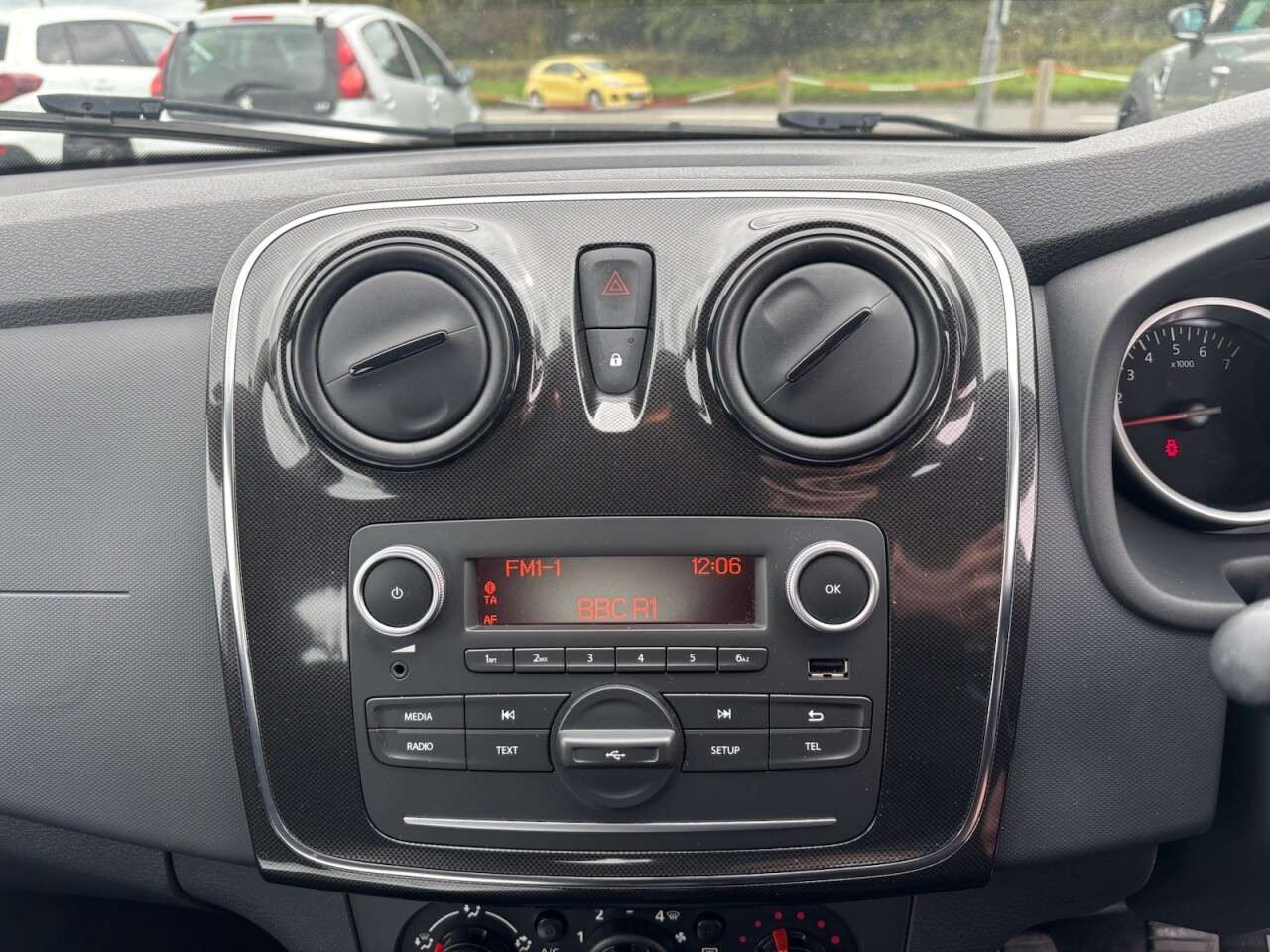 2017 DACIA SANDERO 2017 DACIA SANDERO