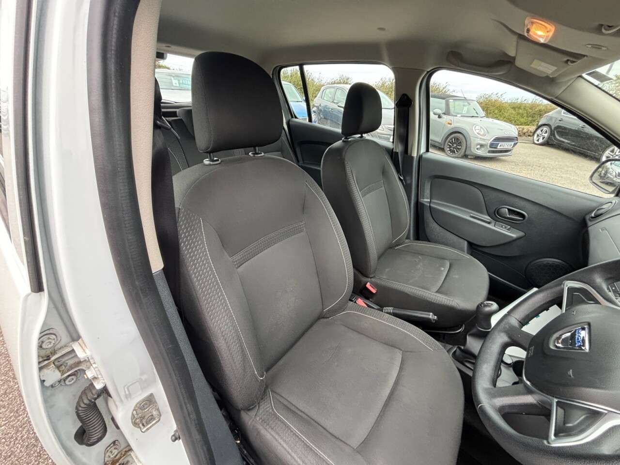 2017 DACIA SANDERO 2017 DACIA SANDERO