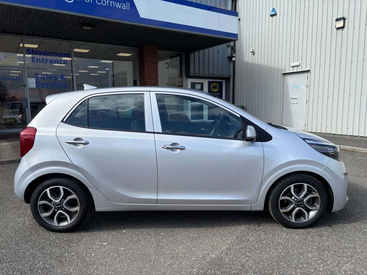 A 2022 KIA PICANTO 1.0 DPi 3 Hatchback 5dr Petrol AMT Euro 6 (s/s) (66 bhp) A 2022 KIA PICANTO 1.0 DPi 3 Hatchback 5dr Petrol AMT Euro 6 (s/s) (66 bhp)
