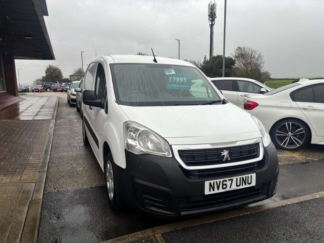 A 2018 PEUGEOT PARTNER 1.6 BlueHDi 854 Professional Panel Van 5dr Diesel Manual L1 (112 g/km, 97.6 A 2018 PEUGEOT PARTNER 1.6 BlueHDi 854 Professional Panel Van 5dr Diesel Manual L1 (112 g/km, 97.6