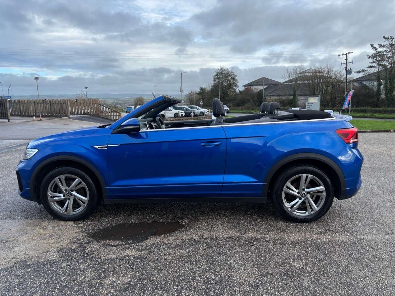 2023 VOLKSWAGEN T-ROC 2023 VOLKSWAGEN T-ROC