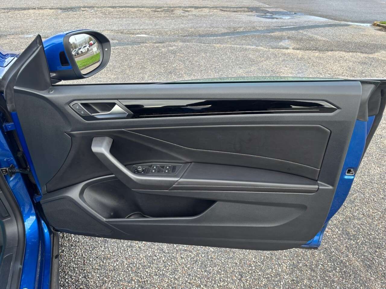 2023 VOLKSWAGEN T-ROC 2023 VOLKSWAGEN T-ROC