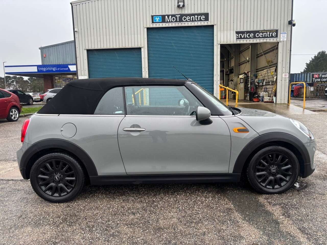 A 2017 MINI CONVERTIBLE 1.5 Cooper Convertible 2dr Petrol Manual Euro 6 (s/s) (136 ps) A 2017 MINI CONVERTIBLE 1.5 Cooper Convertible 2dr Petrol Manual Euro 6 (s/s) (136 ps)