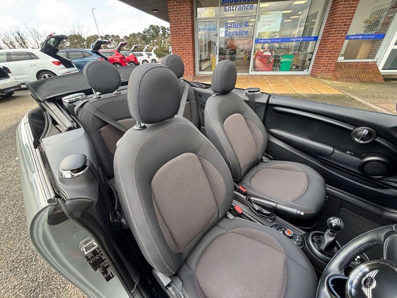 2017 MINI CONVERTIBLE 2017 MINI CONVERTIBLE