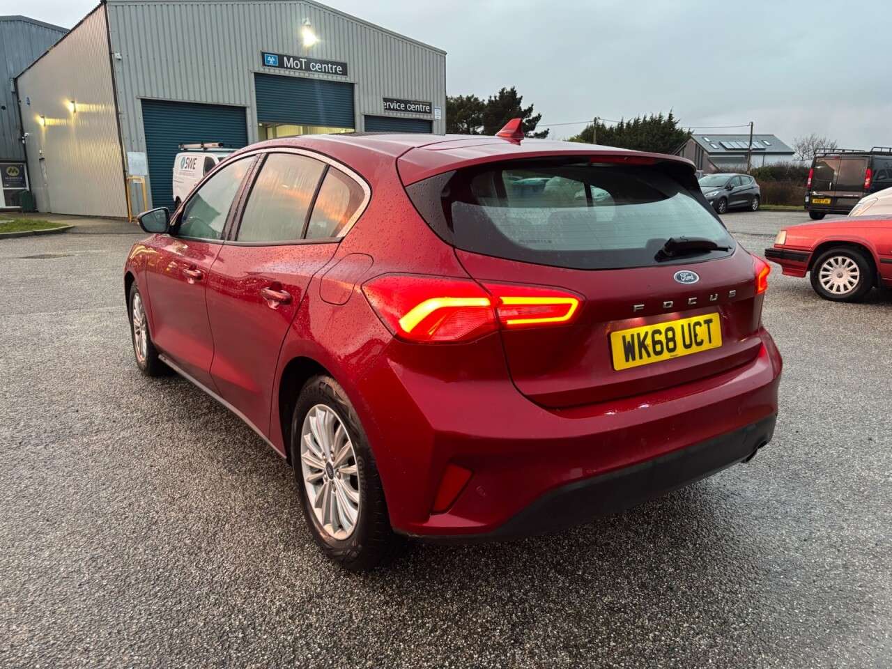 A 2018 FORD FOCUS 1.0T EcoBoost Titanium Hatchback 5dr Petrol Manual Euro 6 (s/s) (125 ps) A 2018 FORD FOCUS 1.0T EcoBoost Titanium Hatchback 5dr Petrol Manual Euro 6 (s/s) (125 ps)