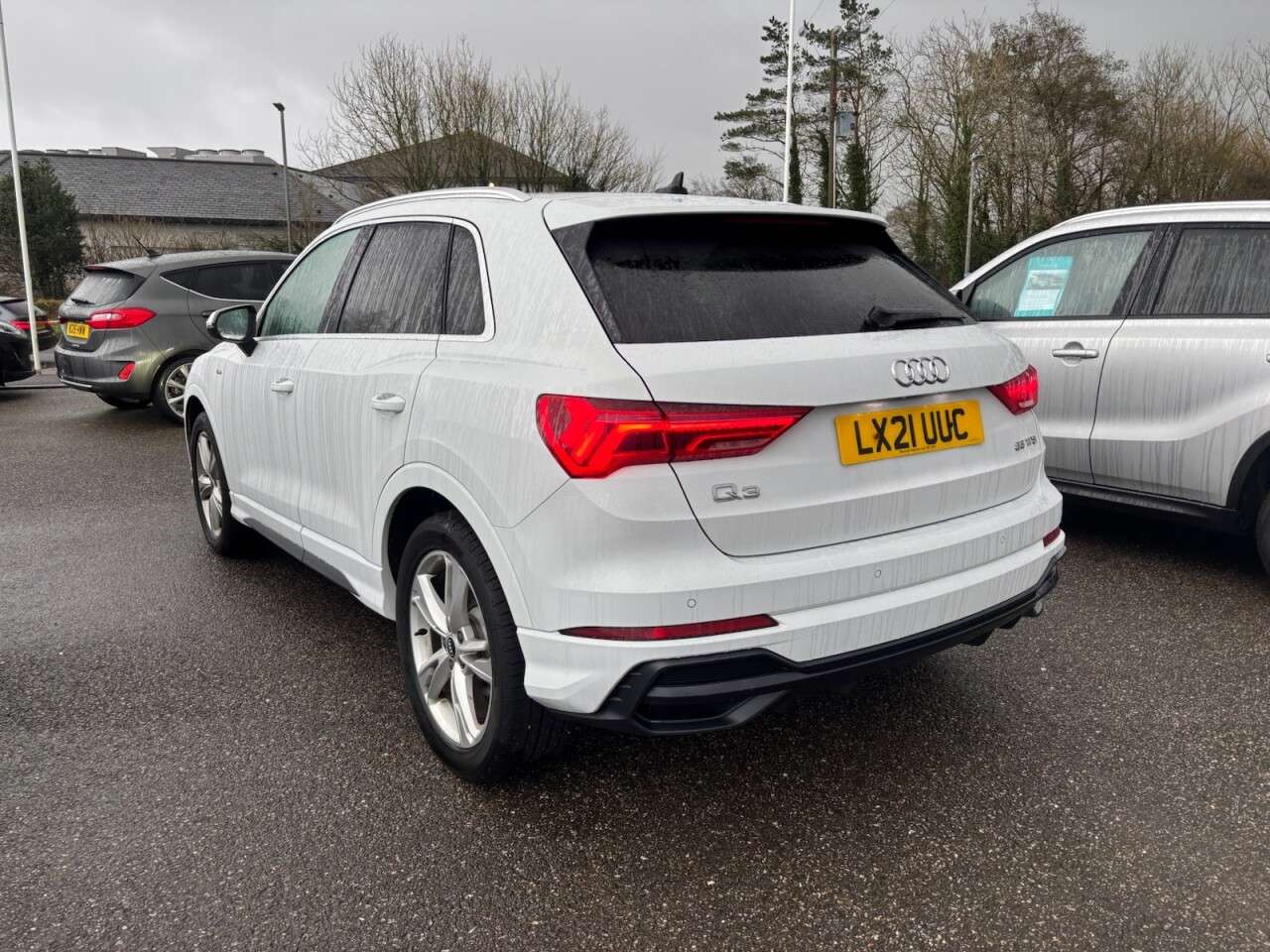 A 2021 AUDI Q3 1.5 TFSI CoD 35 S line SUV 5dr Petrol Manual Euro 6 (s/s) (150 ps) A 2021 AUDI Q3 1.5 TFSI CoD 35 S line SUV 5dr Petrol Manual Euro 6 (s/s) (150 ps)