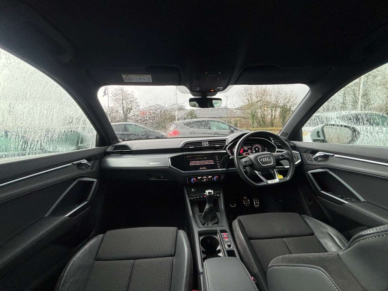 A 2021 AUDI Q3 1.5 TFSI CoD 35 S line SUV 5dr Petrol Manual Euro 6 (s/s) (150 ps) A 2021 AUDI Q3 1.5 TFSI CoD 35 S line SUV 5dr Petrol Manual Euro 6 (s/s) (150 ps)