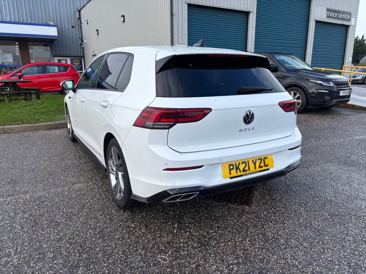 A 2021 VOLKSWAGEN GOLF 1.5 TSI R-Line Hatchback 5dr Petrol Manual Euro 6 (s/s) (150 ps) A 2021 VOLKSWAGEN GOLF 1.5 TSI R-Line Hatchback 5dr Petrol Manual Euro 6 (s/s) (150 ps)