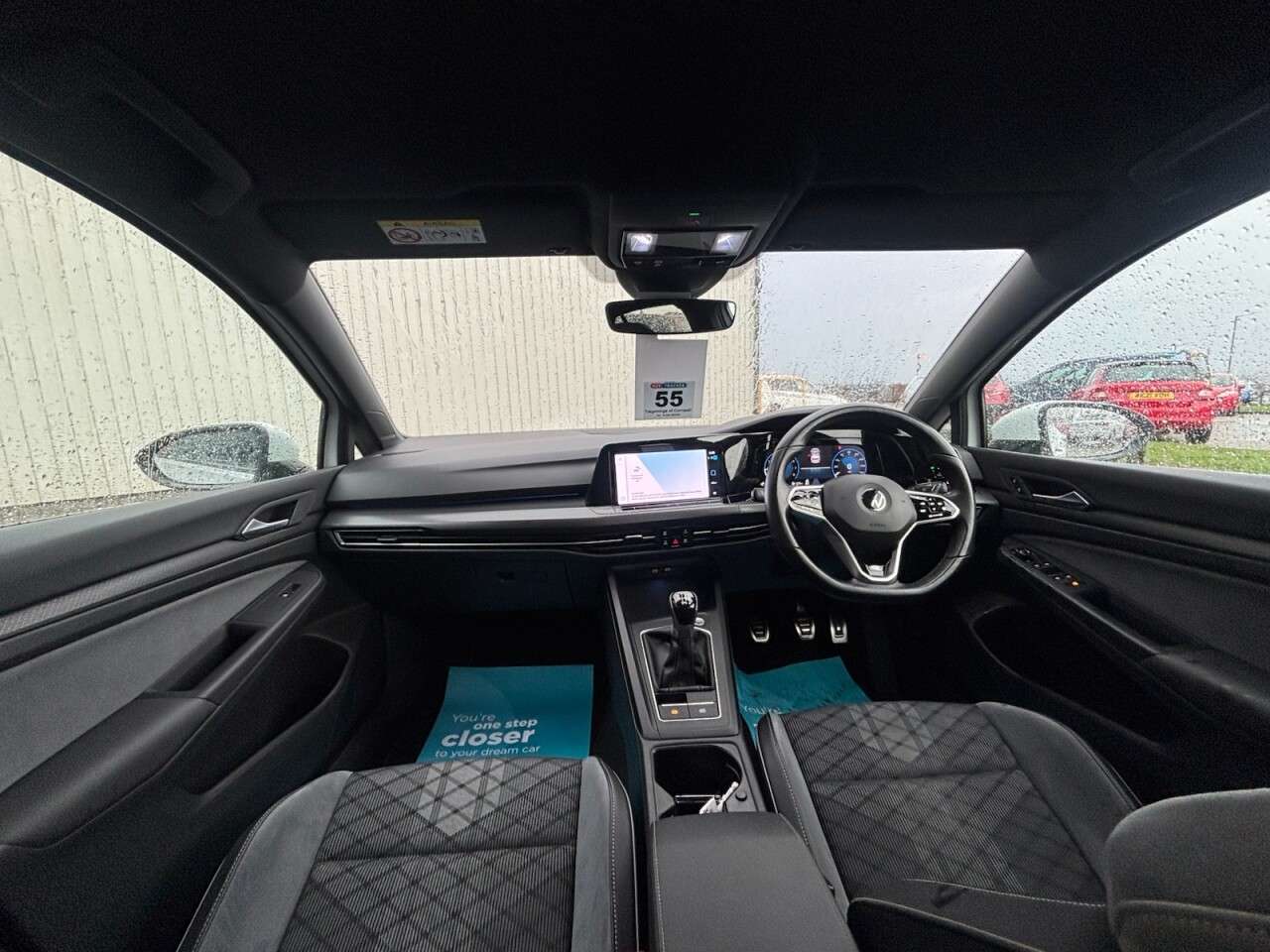 A 2021 VOLKSWAGEN GOLF 1.5 TSI R-Line Hatchback 5dr Petrol Manual Euro 6 (s/s) (150 ps) A 2021 VOLKSWAGEN GOLF 1.5 TSI R-Line Hatchback 5dr Petrol Manual Euro 6 (s/s) (150 ps)