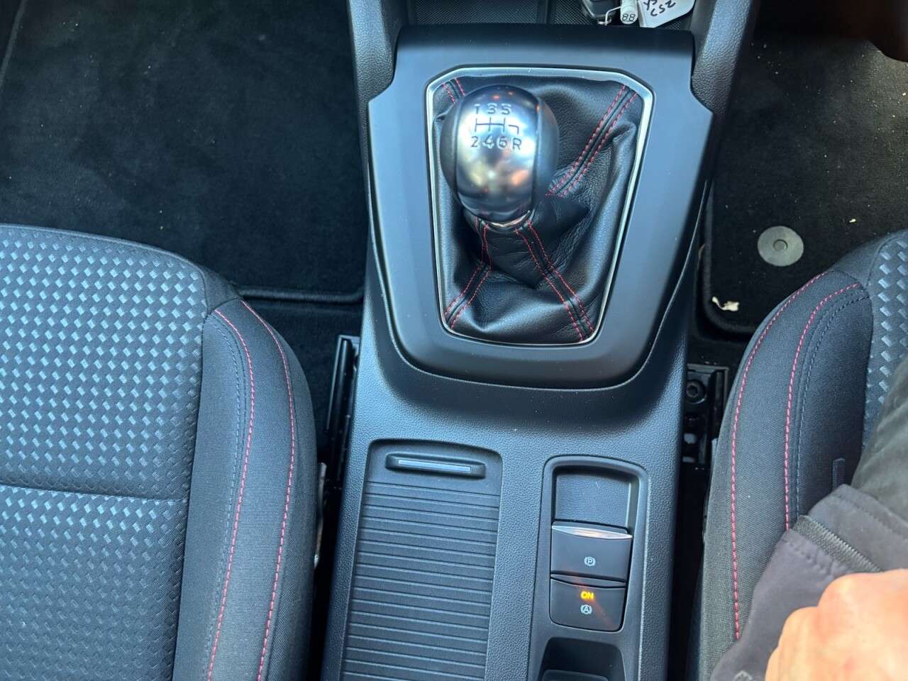 2023 FORD FOCUS 2023 FORD FOCUS