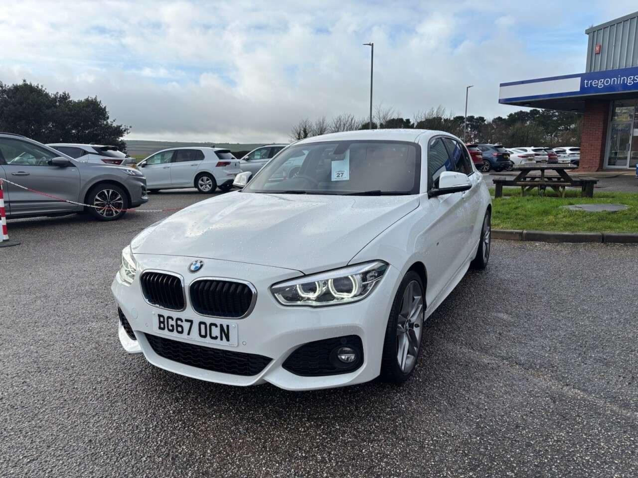 A 2017 BMW 1 SERIES 1.5 118i M Sport Hatchback 5dr Petrol Auto Euro 6 (s/s) (136 ps) A 2017 BMW 1 SERIES 1.5 118i M Sport Hatchback 5dr Petrol Auto Euro 6 (s/s) (136 ps)