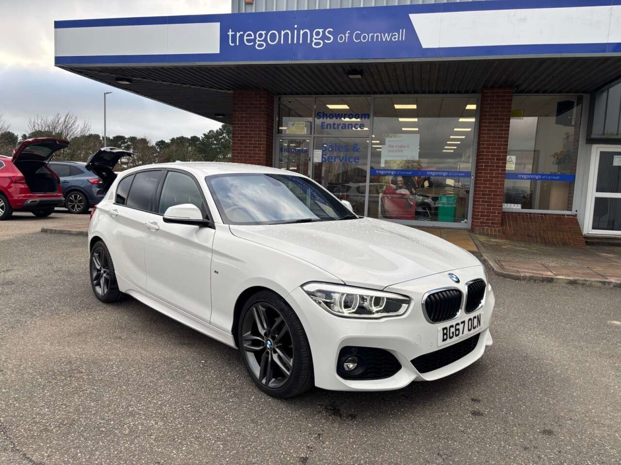 A 2017 BMW 1 SERIES 1.5 118i M Sport Hatchback 5dr Petrol Auto Euro 6 (s/s) (136 ps) A 2017 BMW 1 SERIES 1.5 118i M Sport Hatchback 5dr Petrol Auto Euro 6 (s/s) (136 ps)