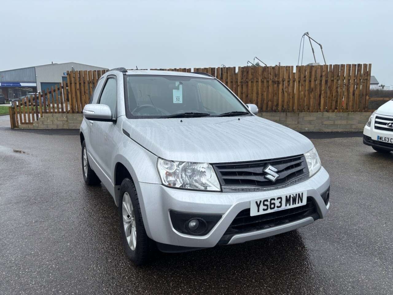 A 2013 SUZUKI GRAND VITARA 2.4 VVT SZ4 SUV 3dr Petrol Manual 4WD Euro 5 (169 ps) A 2013 SUZUKI GRAND VITARA 2.4 VVT SZ4 SUV 3dr Petrol Manual 4WD Euro 5 (169 ps)
