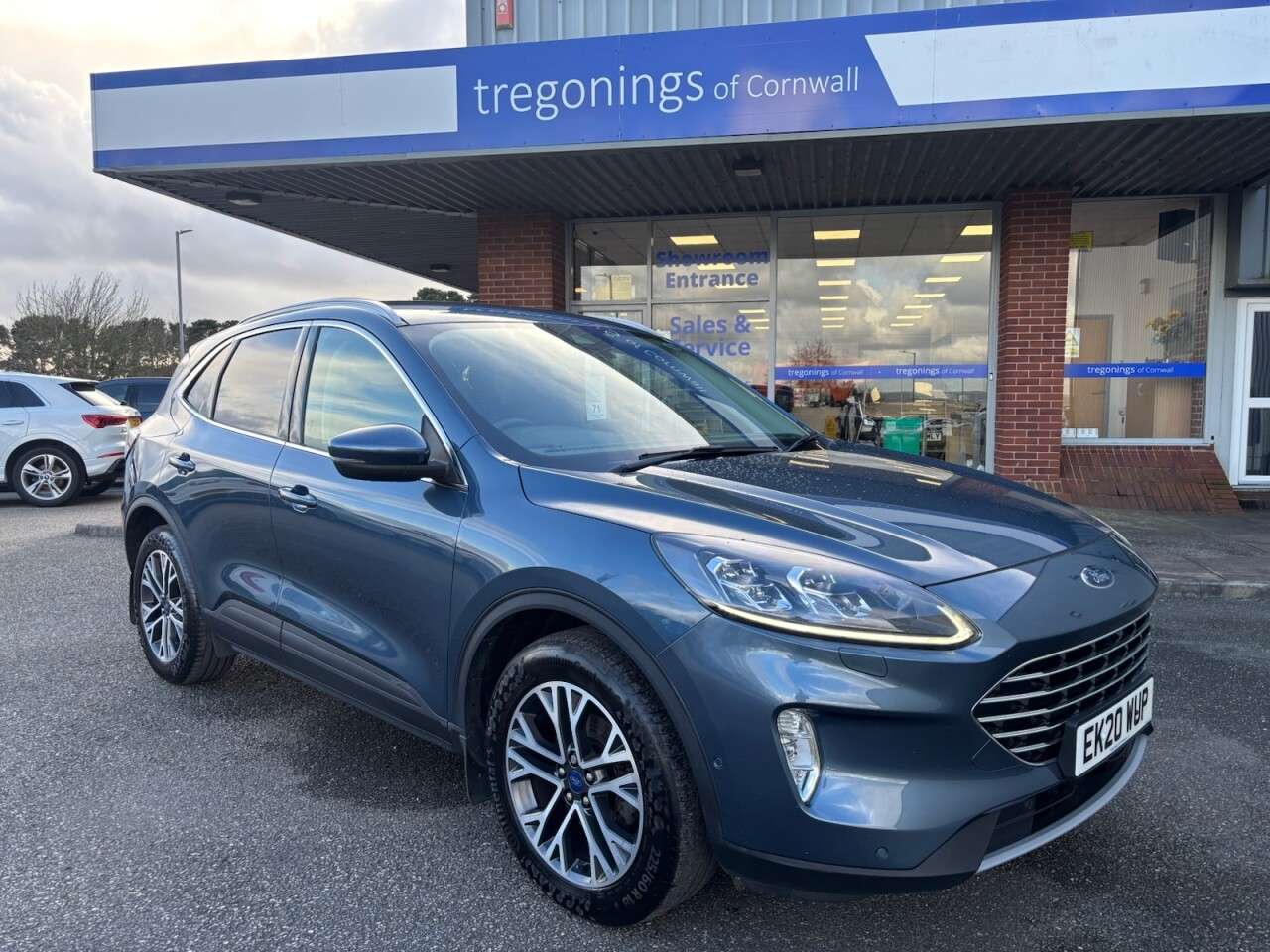 A 2020 FORD KUGA 2.0 EcoBlue MHEV Titanium First Edition SUV 5dr Diesel Manual Euro 6 (s/s) A 2020 FORD KUGA 2.0 EcoBlue MHEV Titanium First Edition SUV 5dr Diesel Manual Euro 6 (s/s)