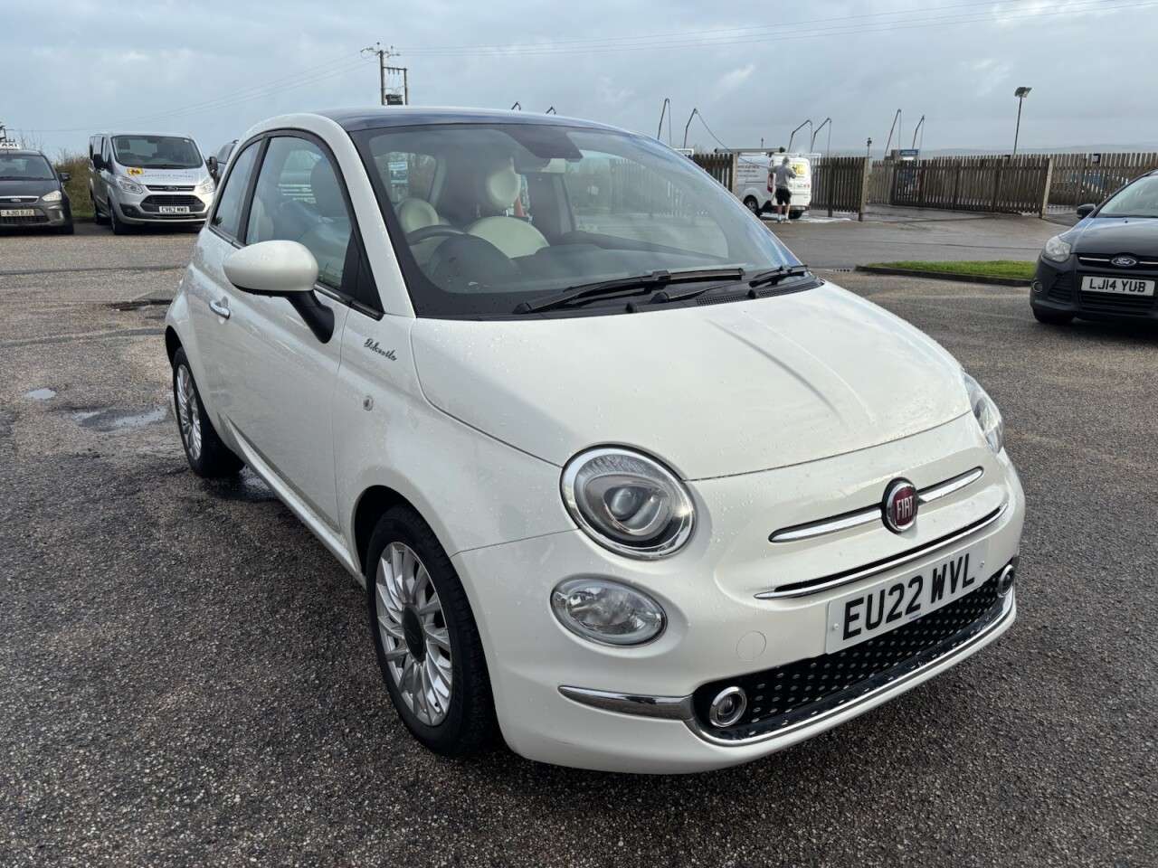 A 2022 FIAT 500 1.0 MHEV Dolcevita Hatchback 3dr Petrol Manual Euro 6 (s/s) (70 bhp) A 2022 FIAT 500 1.0 MHEV Dolcevita Hatchback 3dr Petrol Manual Euro 6 (s/s) (70 bhp)