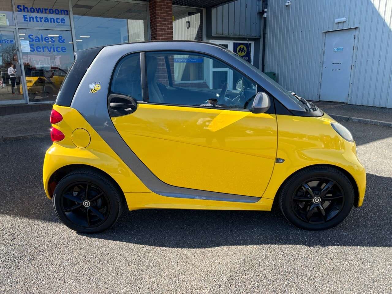 A 2014 SMART FORTWO 1.0 Grandstyle Coupe 2dr Petrol SoftTouch Euro 5 (84 bhp) A 2014 SMART FORTWO 1.0 Grandstyle Coupe 2dr Petrol SoftTouch Euro 5 (84 bhp)