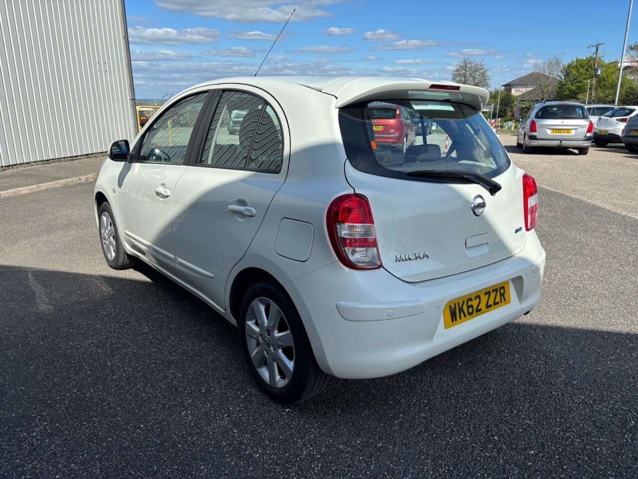 A 2012 NISSAN MICRA 1.2 DIG-S Tekna Hatchback 5dr Petrol CVT Euro 5 (s/s) (98 ps) A 2012 NISSAN MICRA 1.2 DIG-S Tekna Hatchback 5dr Petrol CVT Euro 5 (s/s) (98 ps)