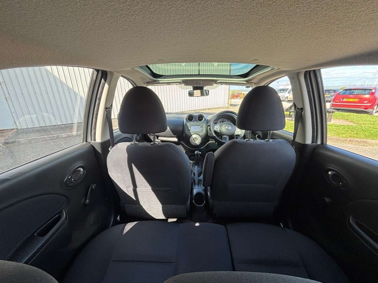 A 2012 NISSAN MICRA 1.2 DIG-S Tekna Hatchback 5dr Petrol CVT Euro 5 (s/s) (98 ps) A 2012 NISSAN MICRA 1.2 DIG-S Tekna Hatchback 5dr Petrol CVT Euro 5 (s/s) (98 ps)