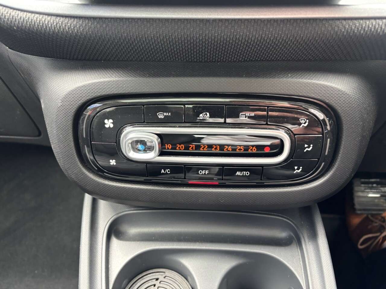 2019 SMART FORFOUR 2019 SMART FORFOUR