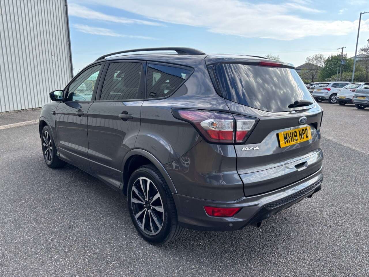A 2019 FORD KUGA 1.5 TDCi ST-Line SUV 5dr Diesel Manual Euro 6 (s/s) (120 ps) A 2019 FORD KUGA 1.5 TDCi ST-Line SUV 5dr Diesel Manual Euro 6 (s/s) (120 ps)