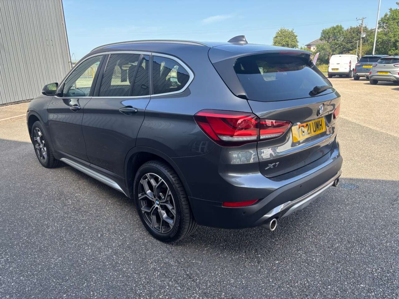 A 2021 BMW X1 2.0 20i xLine SUV 5dr Petrol Auto xDrive Euro 6 (s/s) (178 ps) A 2021 BMW X1 2.0 20i xLine SUV 5dr Petrol Auto xDrive Euro 6 (s/s) (178 ps)