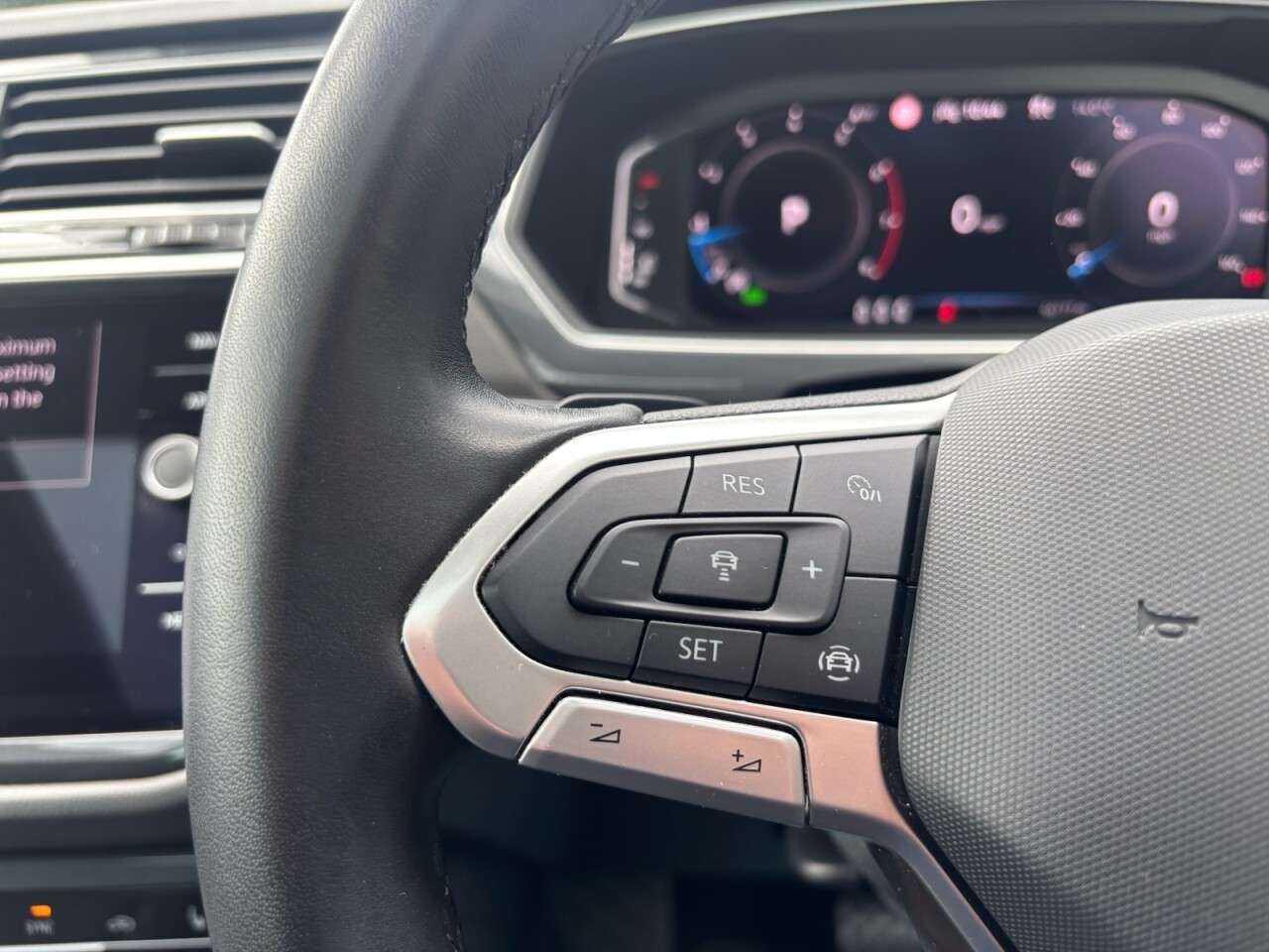 2023 VOLKSWAGEN TIGUAN 2023 VOLKSWAGEN TIGUAN