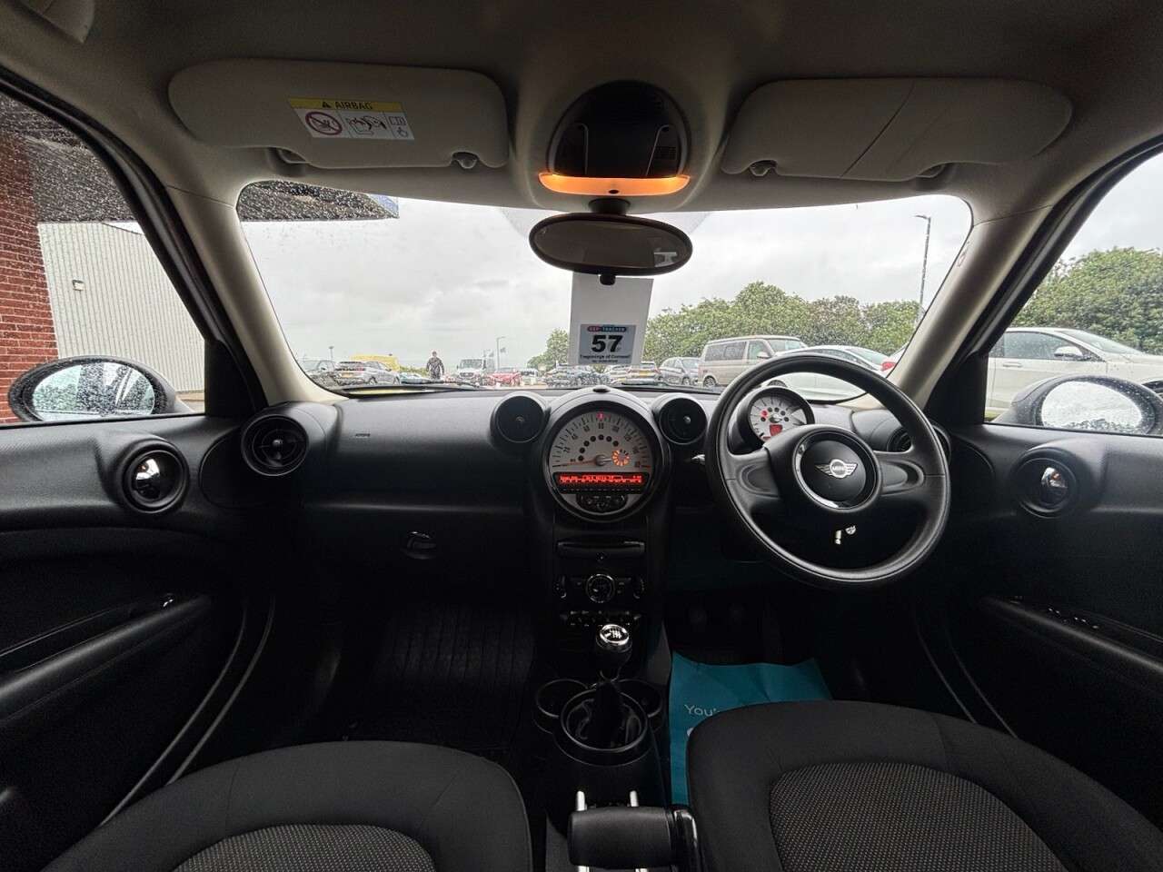 A 2014 MINI COUNTRYMAN 1.6 One SUV 5dr Petrol Manual Euro 6 (s/s) (98 ps) A 2014 MINI COUNTRYMAN 1.6 One SUV 5dr Petrol Manual Euro 6 (s/s) (98 ps)