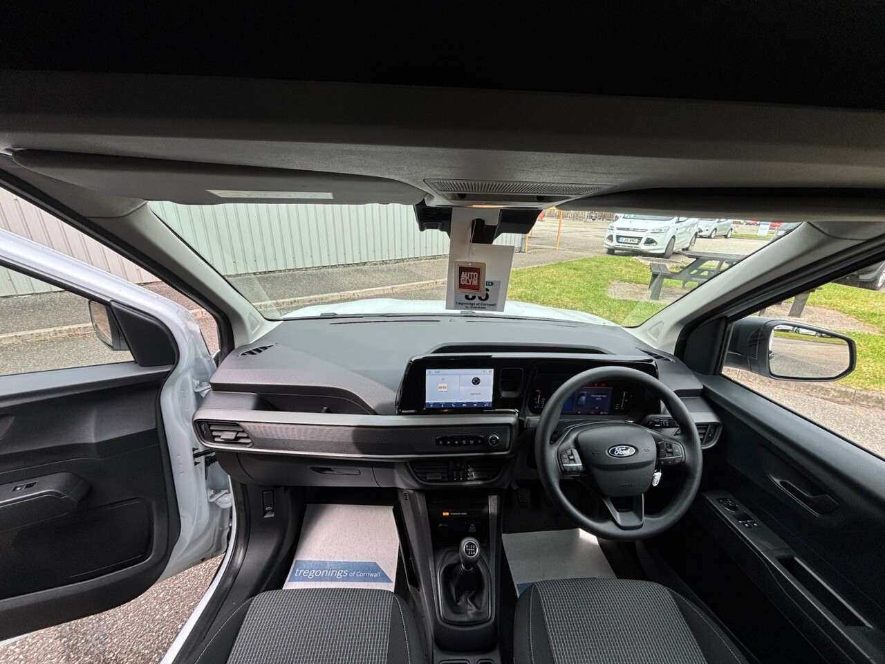 A 2025 FORD TRANSIT COURIER 1.5 EcoBlue Trend Panel Van 5dr Diesel Manual SWB Euro 6 (s/s) (100 ps) A 2025 FORD TRANSIT COURIER 1.5 EcoBlue Trend Panel Van 5dr Diesel Manual SWB Euro 6 (s/s) (100 ps)