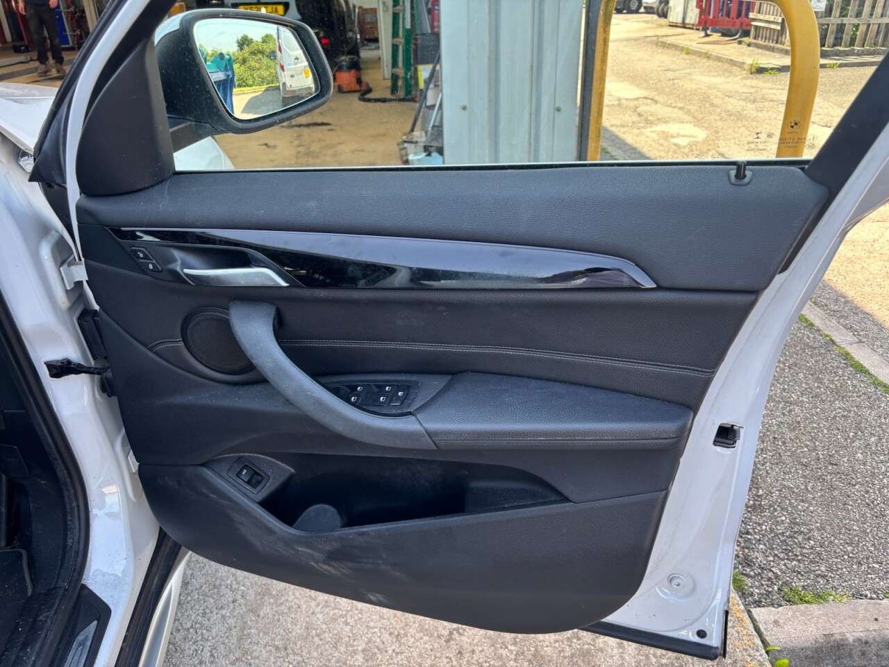 A 2021 BMW X1 1.5 18i xLine SUV 5dr Petrol Manual sDrive Euro 6 (s/s) (136 ps) A 2021 BMW X1 1.5 18i xLine SUV 5dr Petrol Manual sDrive Euro 6 (s/s) (136 ps)