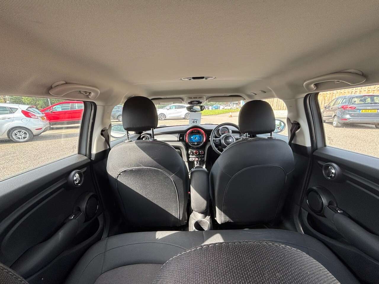 A 2019 MINI HATCH 1.5 Cooper Classic Hatchback 5dr Petrol Steptronic Euro 6 (s/s) (136 ps) A 2019 MINI HATCH 1.5 Cooper Classic Hatchback 5dr Petrol Steptronic Euro 6 (s/s) (136 ps)