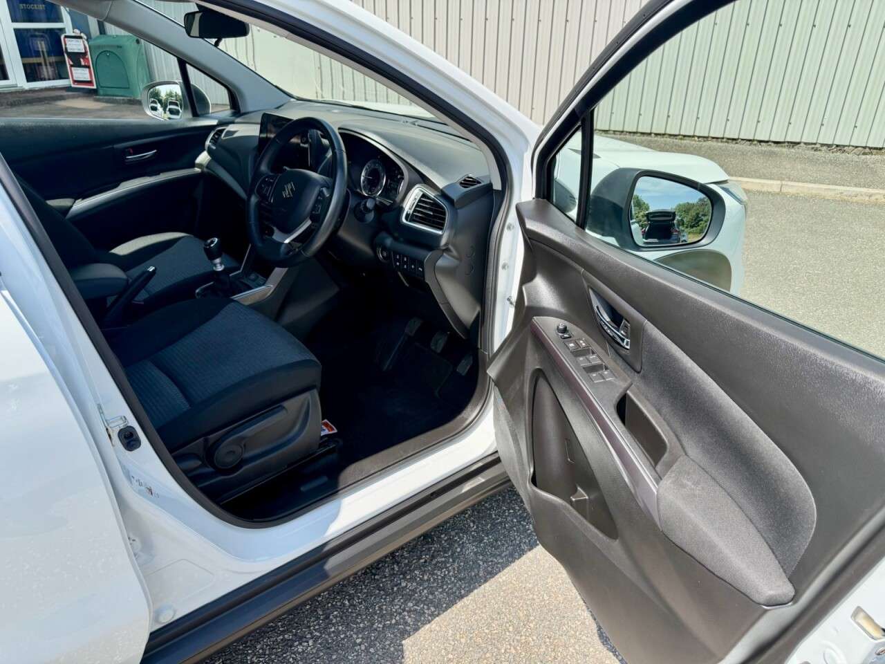 2023 SUZUKI S-CROSS 2023 SUZUKI S-CROSS