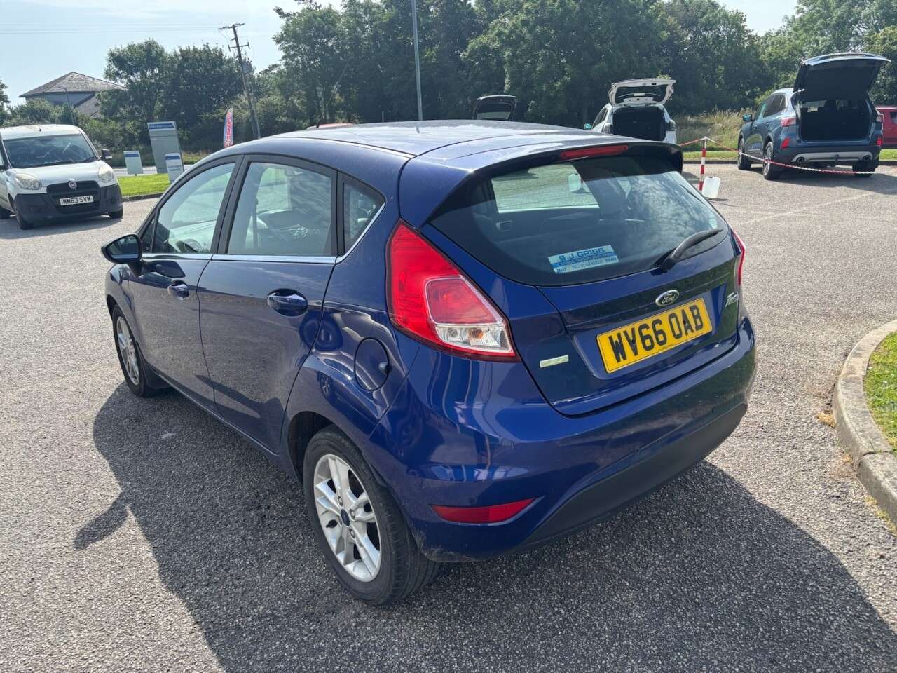 A 2016 FORD FIESTA 1.0T EcoBoost Zetec Hatchback 5dr Petrol Manual Euro 6 (s/s) (100 ps) A 2016 FORD FIESTA 1.0T EcoBoost Zetec Hatchback 5dr Petrol Manual Euro 6 (s/s) (100 ps)