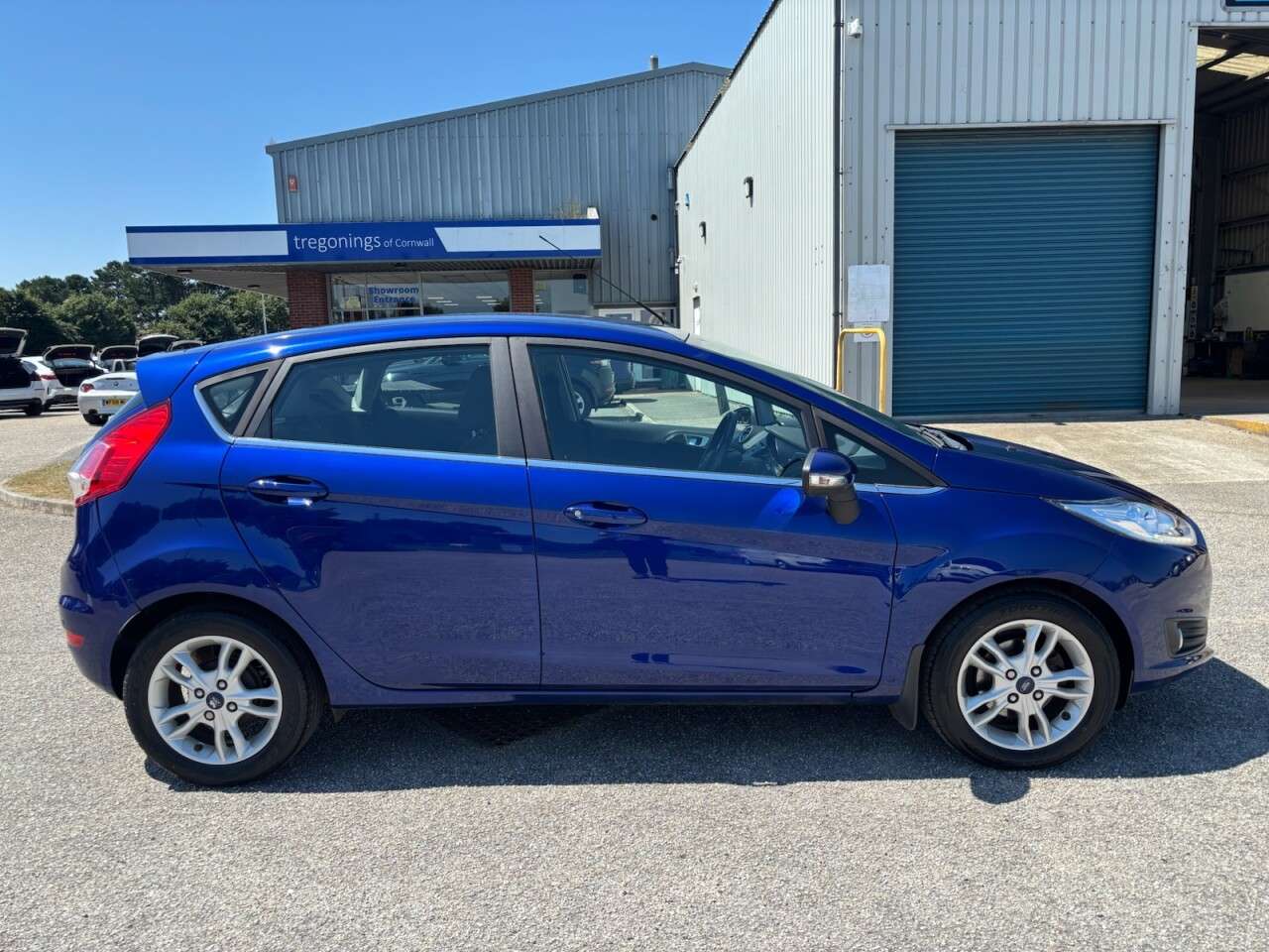 A 2016 FORD FIESTA 1.0T EcoBoost Zetec Hatchback 5dr Petrol Manual Euro 6 (s/s) (100 ps) A 2016 FORD FIESTA 1.0T EcoBoost Zetec Hatchback 5dr Petrol Manual Euro 6 (s/s) (100 ps)