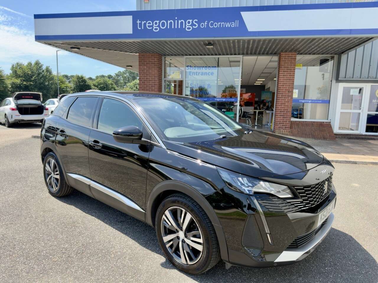 A 2021 PEUGEOT 3008 1.5 BlueHDi Allure SUV 5dr Diesel Manual Euro 6 (s/s) (130 ps) A 2021 PEUGEOT 3008 1.5 BlueHDi Allure SUV 5dr Diesel Manual Euro 6 (s/s) (130 ps)