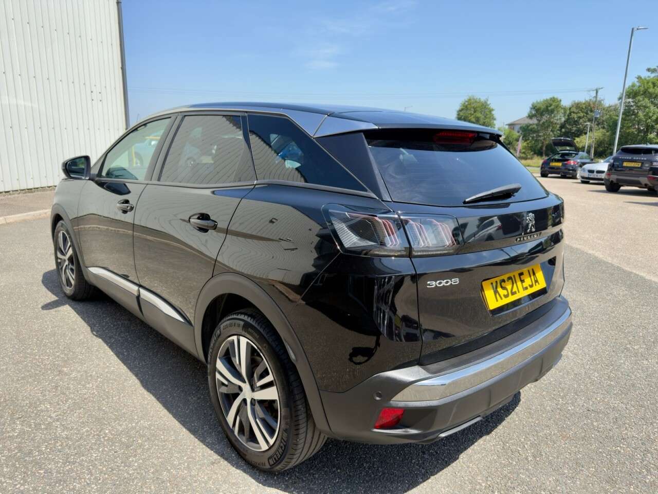 A 2021 PEUGEOT 3008 1.5 BlueHDi Allure SUV 5dr Diesel Manual Euro 6 (s/s) (130 ps) A 2021 PEUGEOT 3008 1.5 BlueHDi Allure SUV 5dr Diesel Manual Euro 6 (s/s) (130 ps)