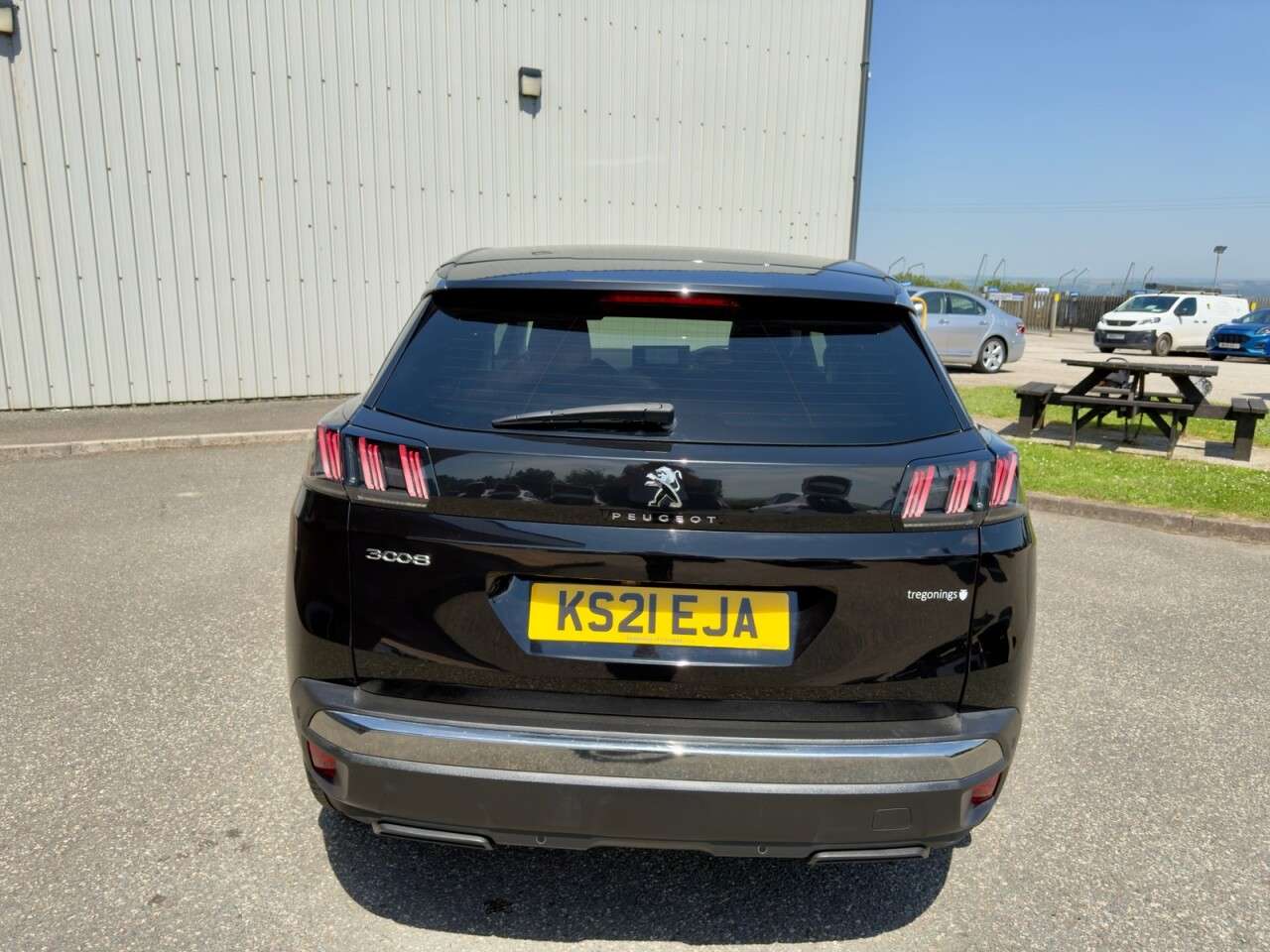 2021 PEUGEOT 3008 2021 PEUGEOT 3008