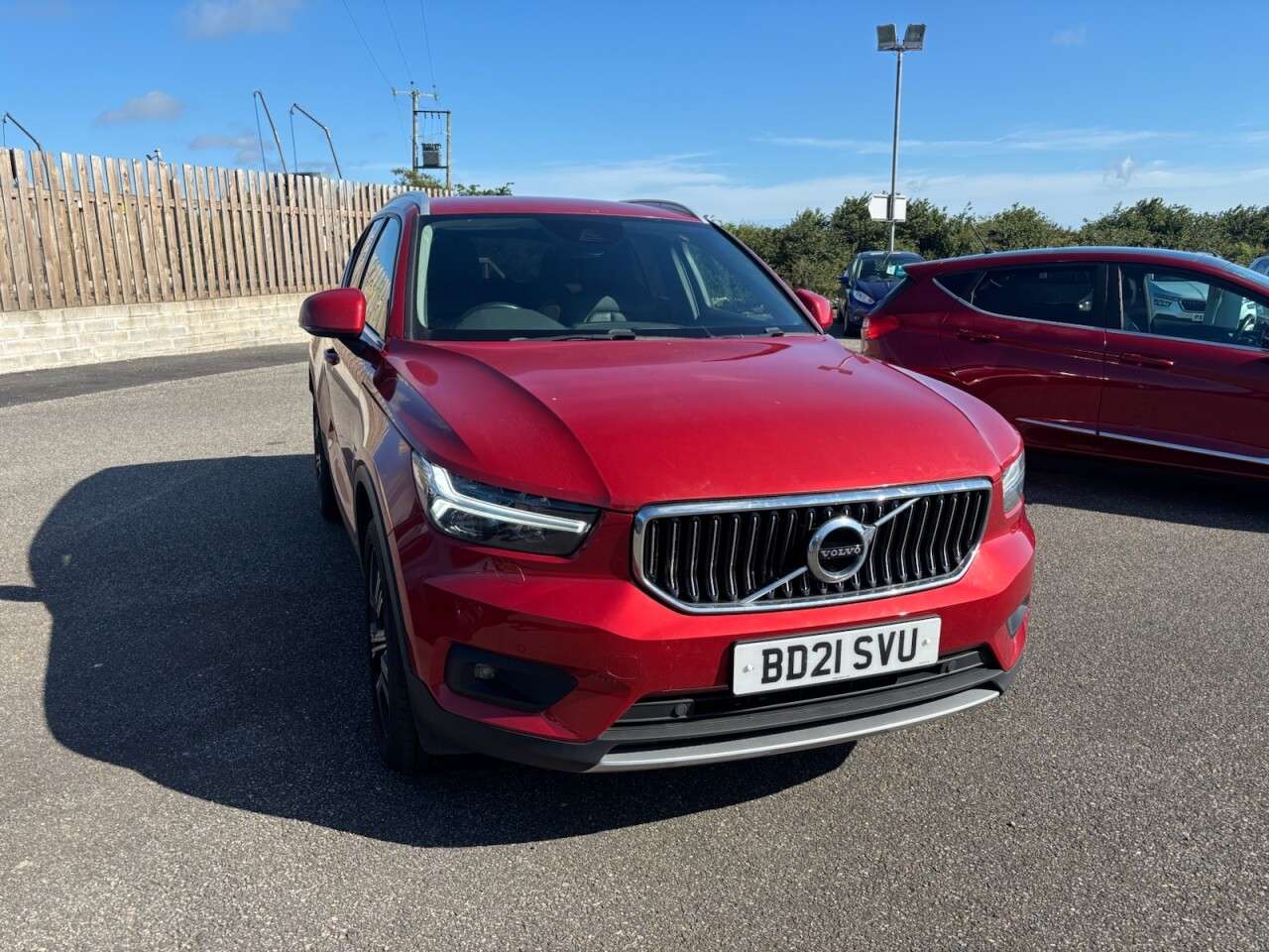 A 2021 VOLVO XC40 1.5 T3 Inscription Pro SUV 5dr Petrol Manual Euro 6 (s/s) (163 ps) A 2021 VOLVO XC40 1.5 T3 Inscription Pro SUV 5dr Petrol Manual Euro 6 (s/s) (163 ps)