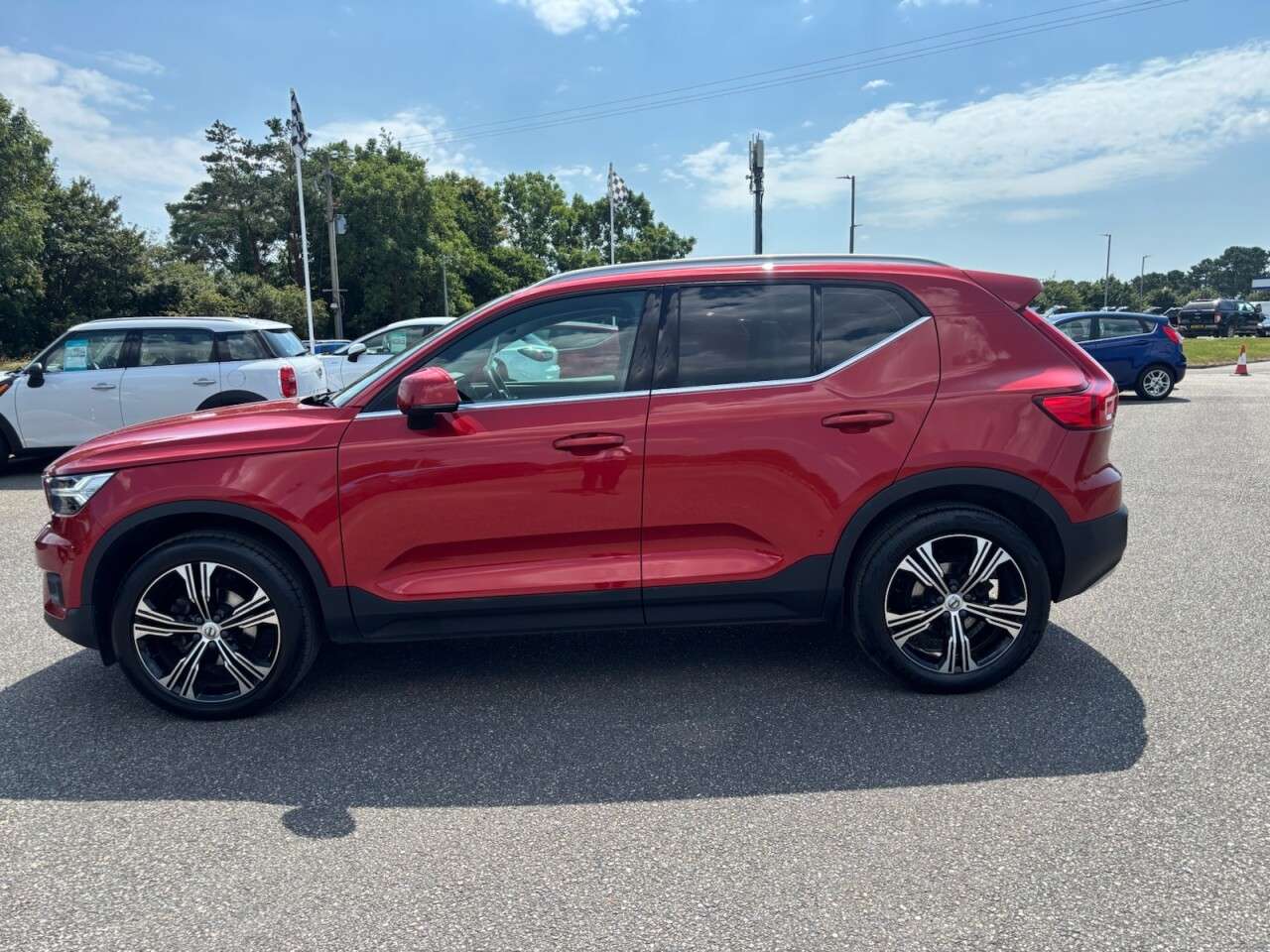 2021 VOLVO XC40 2021 VOLVO XC40
