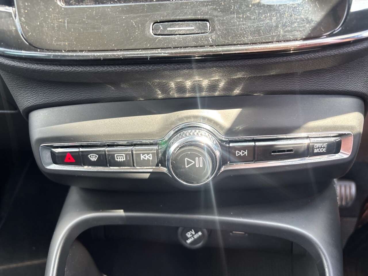 2021 VOLVO XC40 2021 VOLVO XC40