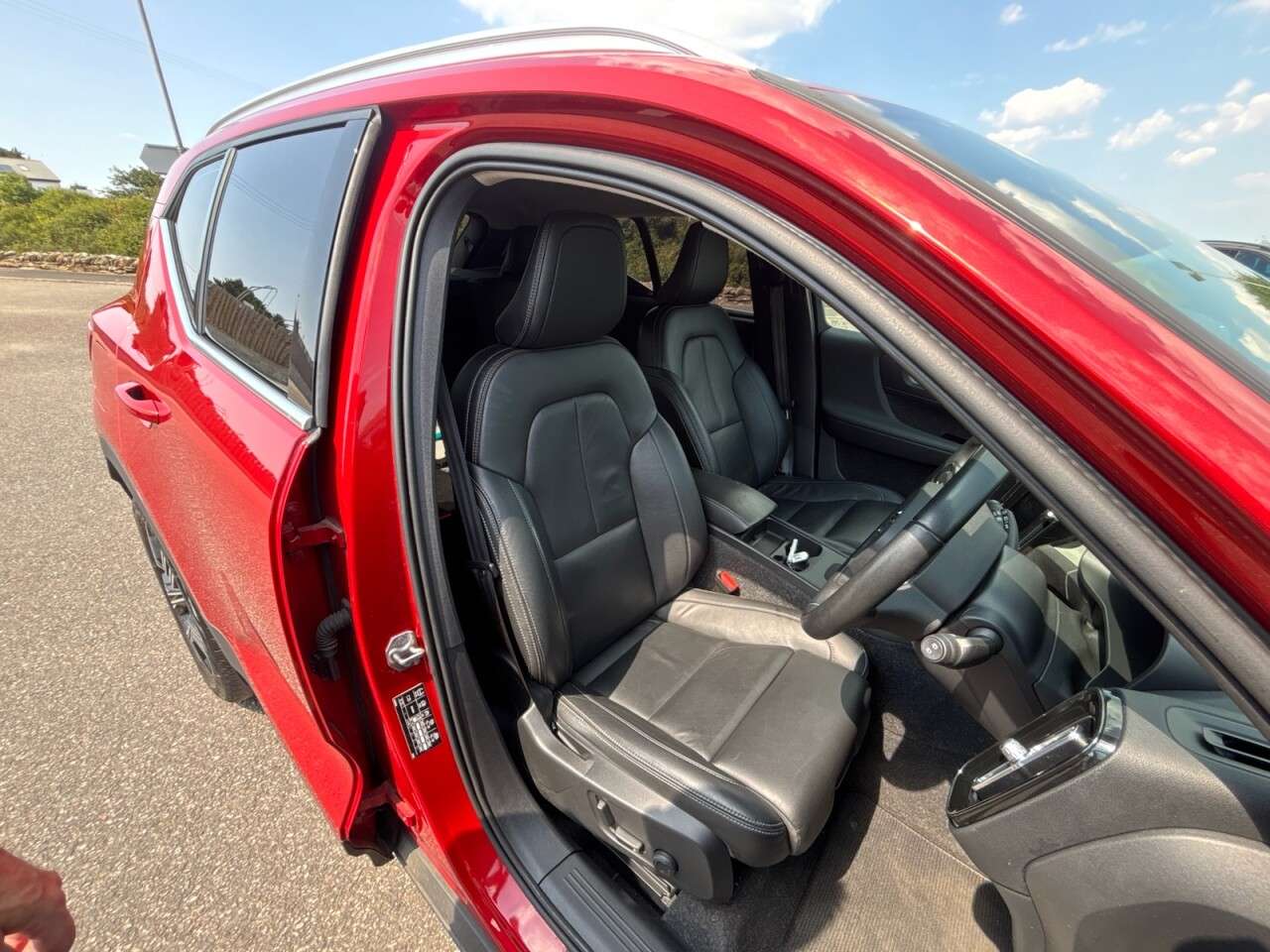 2021 VOLVO XC40 2021 VOLVO XC40