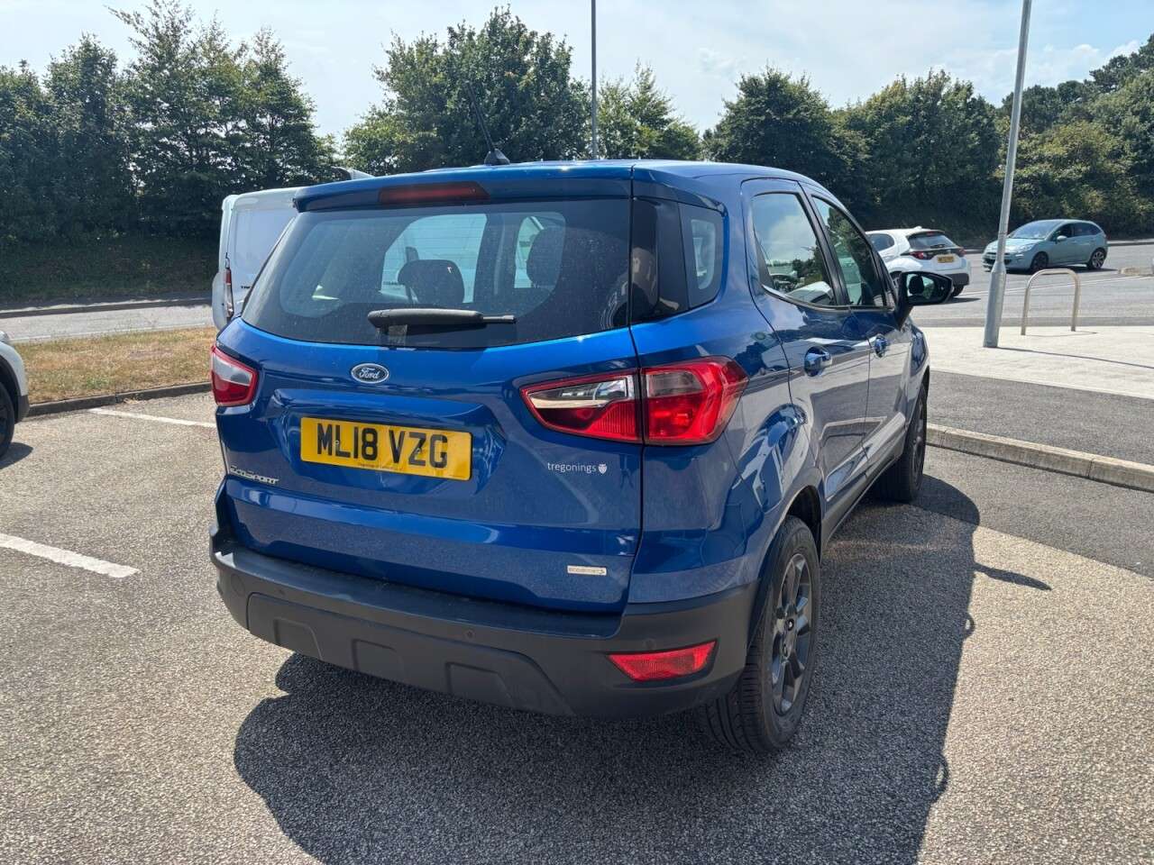 A 2018 FORD ECOSPORT 1.0T EcoBoost Zetec SUV 5dr Petrol Auto Euro 6 (s/s) (125 ps) A 2018 FORD ECOSPORT 1.0T EcoBoost Zetec SUV 5dr Petrol Auto Euro 6 (s/s) (125 ps)