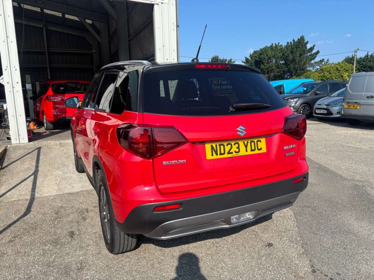 A 2023 SUZUKI VITARA 1.4 Boosterjet MHEV SZ-T SUV 5dr Petrol Hybrid Manual Euro 6 (s/s) (129 ps) A 2023 SUZUKI VITARA 1.4 Boosterjet MHEV SZ-T SUV 5dr Petrol Hybrid Manual Euro 6 (s/s) (129 ps)